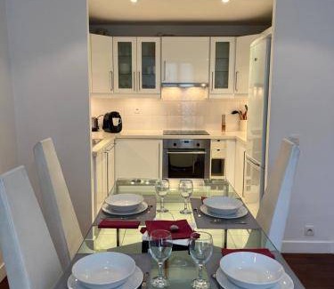 Saint-Germain-en-Laye Apartment | 53 m² Apartment ∙ 1 bedroom ∙ 3 guests
