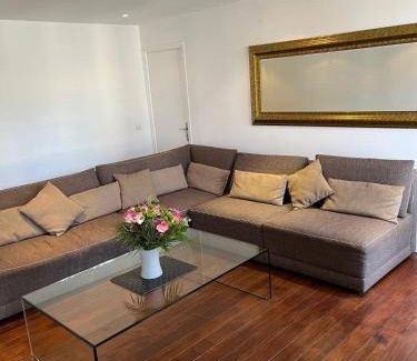 Saint-Germain-en-Laye Apartment | 53 m² Apartment ∙ 1 bedroom ∙ 3 guests