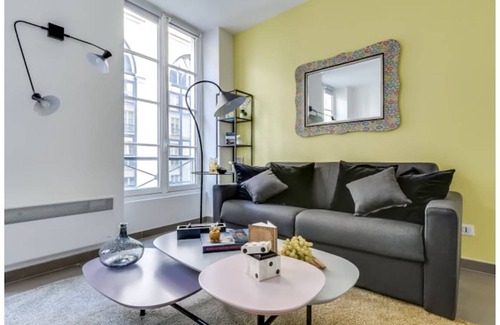 Quartier de la Porte-Saint-Denis Apartment | 55 m² Apartment ∙ 2 bedrooms ∙ 4 guests