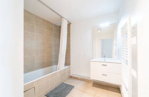 Sarcelles Apartment | 55 m² Apartment ∙ 1 bedroom ∙ 2 guests