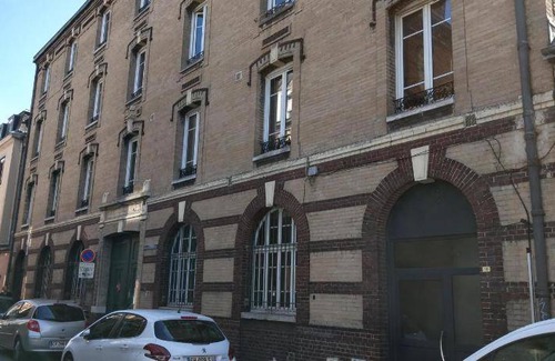 Quartier Pasteur Apartment | 60 m² Apartment ∙ 7 guests