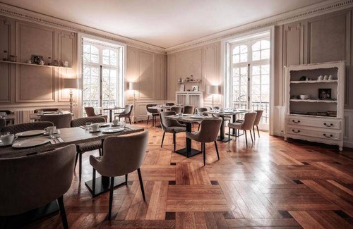 Hayange Hotel | 60 m² Hotel ∙ 4 guests