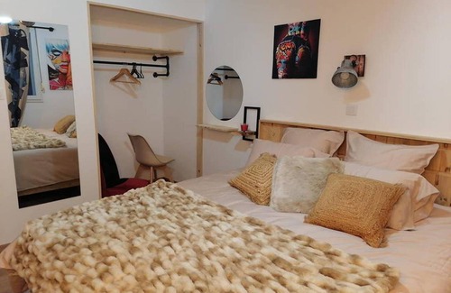 Calais House | 60 m² House ∙ 1 bedroom ∙ 2 guests