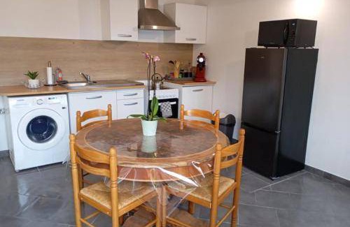 Chelles House | 60 m² House ∙ 2 bedrooms ∙ 4 guests