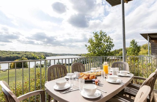 Eppe-Sauvage House | 60 m² House ∙ 2 bedrooms ∙ 7 guests