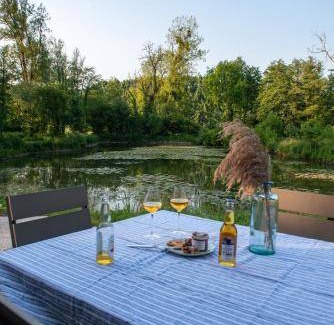 Ponts-et-Marais Cabin | 60 m² Lodge ∙ 2 bedrooms ∙ 5 guests