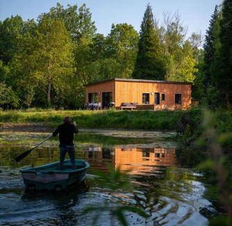 Ponts-et-Marais Cabin | 60 m² Lodge ∙ 2 bedrooms ∙ 5 guests