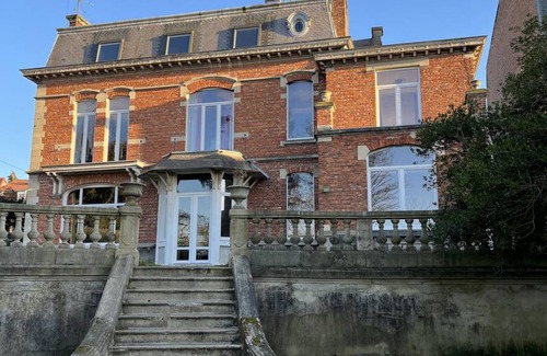 Bailleul House | 600 m² House ∙ 5 bedrooms ∙ 16 guests