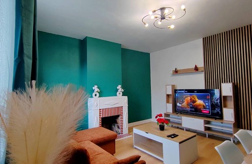 Creil Apartment | 62 m² Apartment ∙ 3 bedrooms ∙ 6 guests