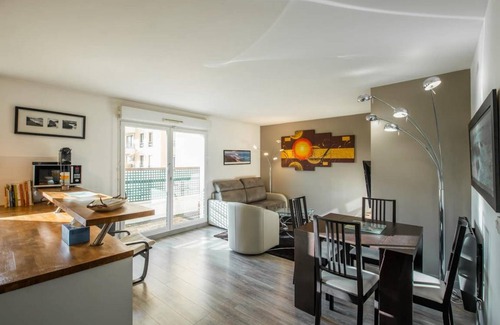 Petit-Colombes Apartment | 63 m² Apartment ∙ 2 bedrooms ∙ 4 guests