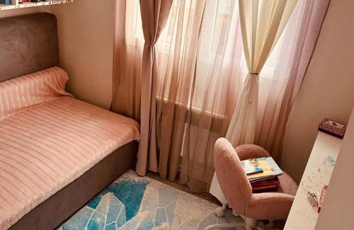 Stains Apartment | 63 m² Apartment ∙ 3 bedrooms ∙ 5 guests