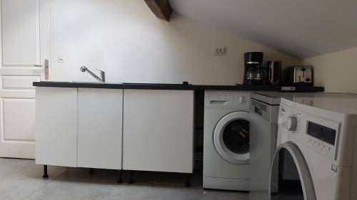 Meaux Apartment | 64 m² Apartment ∙ 2 bedrooms ∙ 7 guests