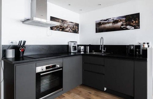 Quartier Saint-Ambroise Apartment | 66 m² Apartment ∙ 3 bedrooms ∙ 8 guests