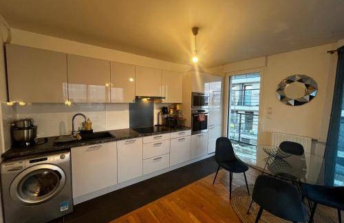 Petit-Colombes Apartment | 67 m² Apartment ∙ 1 bedroom ∙ 4 guests