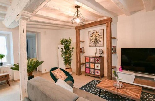 Barbizon House | 67 m² House ∙ 2 bedrooms ∙ 6 guests