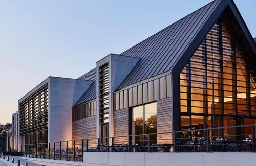 L'Isle-Adam Hotel | 68 m² Hotel ∙ 127 guests