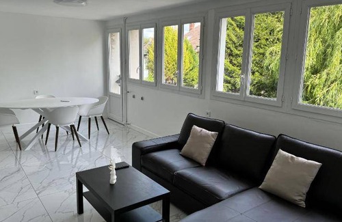 Saint-Charles du Port Apartment | 70 m² Apartment ∙ 2 bedrooms ∙ 5 guests