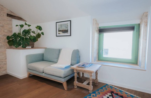 Meursault Cottage | 70 m² Cabin ∙ 2 bedrooms ∙ 4 guests
