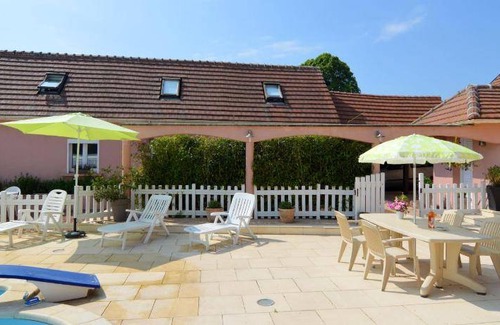 Folleville House | 70 m² House ∙ 2 bedrooms ∙ 5 guests
