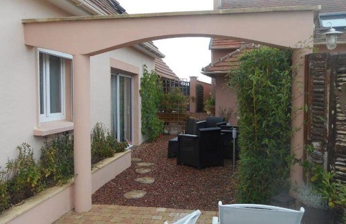 Folleville House | 70 m² House ∙ 2 bedrooms ∙ 5 guests