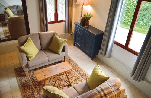 Grigny House | 70 m² House ∙ 2 bedrooms ∙ 4 guests