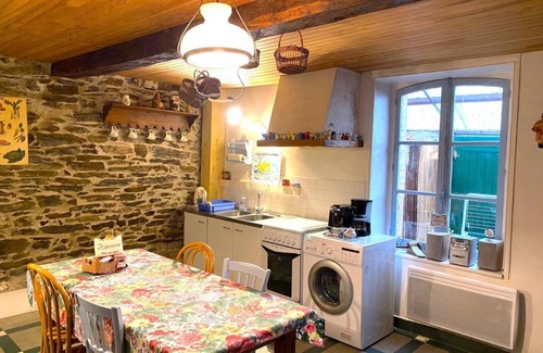 Gespunsart House | 72 m² Gîte ∙ 2 bedrooms ∙ 4 guests