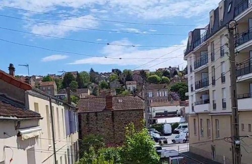 Villeneuve-Saint-Georges Apartment | 74 m² Apartment ∙ 2 bedrooms ∙ 6 guests