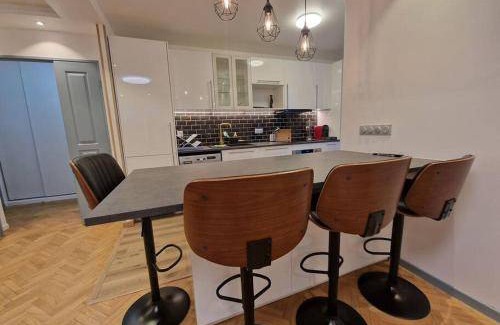 Petit-Colombes Apartment | 75 m² Apartment ∙ 2 bedrooms ∙ 4 guests