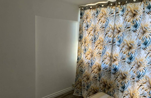 Noisy-le-Grand Resort | 75 m² Private room ∙ 1 bedroom ∙ 1 guest