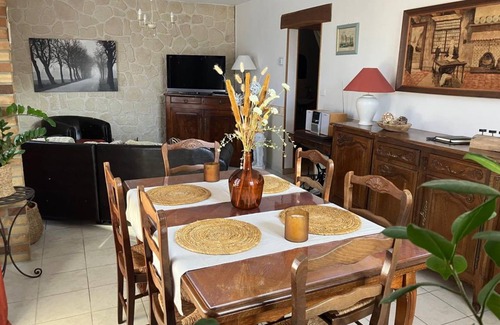 Cuise-la-Motte Cottage | 77 m² Cabin ∙ 2 bedrooms ∙ 4 guests