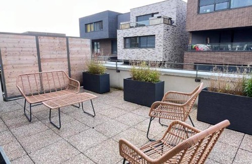 Bezannes Apartment | 79 m² Apartment ∙ 2 bedrooms ∙ 5 guests