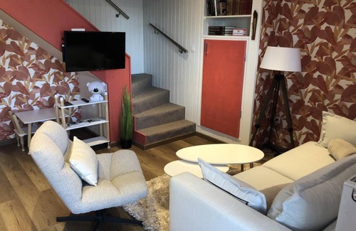 Grand'Combe-des-Bois House | 79 m² Gîte ∙ 2 bedrooms ∙ 4 guests