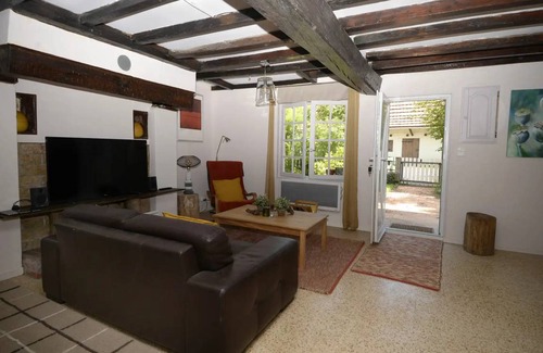 Saint-Vincent-en-Bresse House | 80 m² House ∙ 1 bedroom ∙ 2 guests