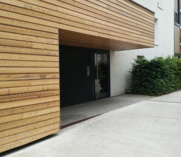 Neudorf Est Apartment | 80 m² Apartment ∙ 2 bedrooms ∙ 4 guests