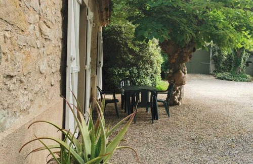Montagnac House | 80 m² Gîte ∙ 2 bedrooms ∙ 5 guests
