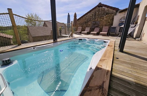 Saint-Jean-Ligoure House | 80 m² House ∙ 2 bedrooms ∙ 4 guests