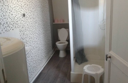 Mons-en-Baroeul Resort | 80 m² Private room ∙ 1 bedroom ∙ 6 guests