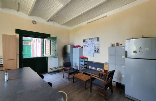 Mons-en-Baroeul Resort | 80 m² Private room ∙ 1 bedroom ∙ 6 guests