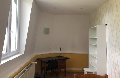 Mons-en-Baroeul Resort | 80 m² Private room ∙ 1 bedroom ∙ 6 guests
