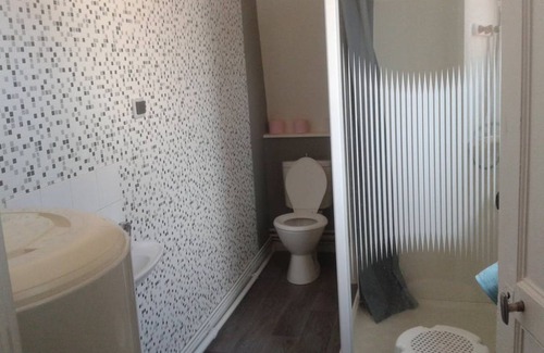 Mons-en-Baroeul Resort | 80 m² Private room ∙ 1 bedroom ∙ 6 guests