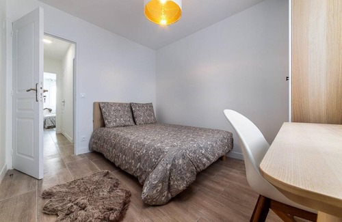 Courcouronnes Resort | 82 m² Private room ∙ 1 bedroom ∙ 1 guest
