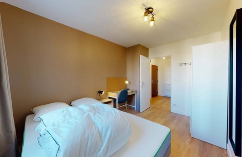 Montigny-le-Bretonneux Resort | 84 m² Private room ∙ 1 bedroom ∙ 2 guests