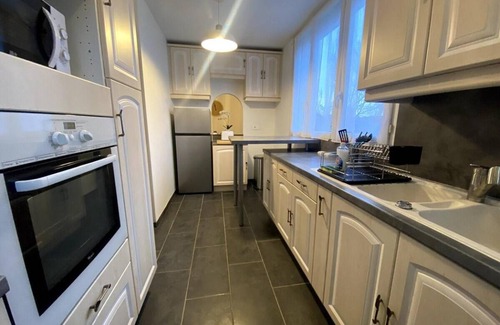 Cernay Apartment | 85 m² Apartment ∙ 4 bedrooms ∙ 9 guests
