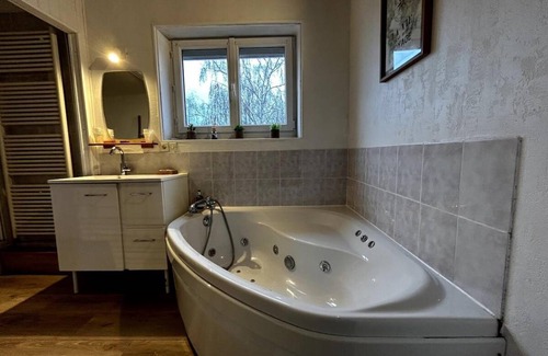 Cernay Apartment | 85 m² Apartment ∙ 4 bedrooms ∙ 9 guests