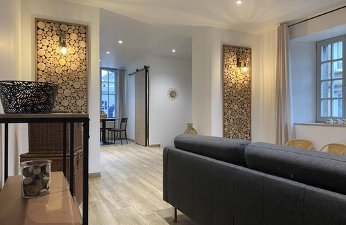 Rocroi House | 85 m² Gîte ∙ 2 bedrooms ∙ 4 guests