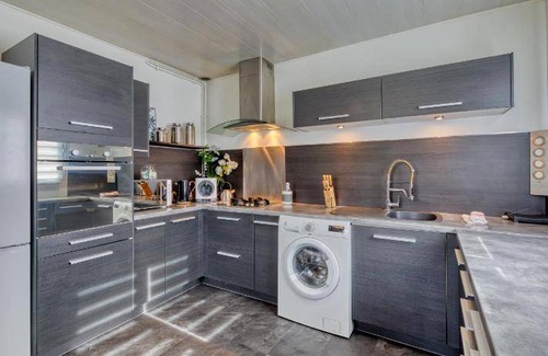 Val-de-Reuil House | 85 m² House ∙ 4 bedrooms ∙ 8 guests