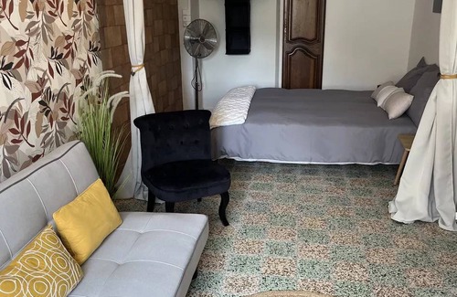 Alluy House | 87 m² House ∙ 2 bedrooms ∙ 5 guests