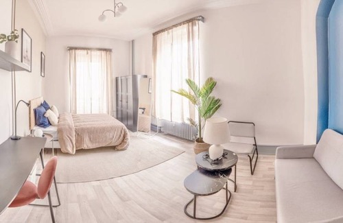 Historic Center Resort | 87 m² Private room ∙ 1 bedroom ∙ 3 guests