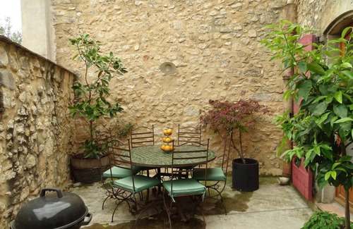 Montpeyroux House | 88 m² Gîte ∙ 2 bedrooms ∙ 4 guests