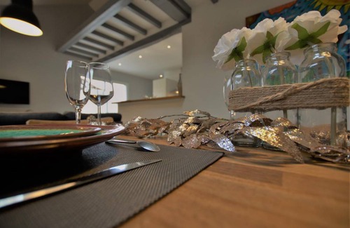 Pougy House | 90 m² Gîte ∙ 2 bedrooms ∙ 4 guests